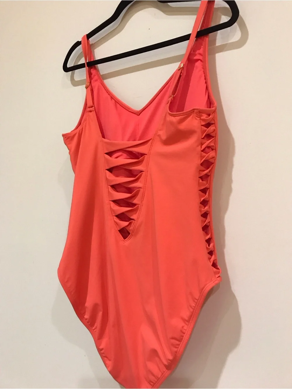 Bleu Rod Beattie coral pink